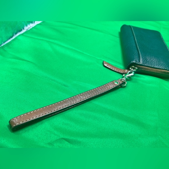 Dooney & Bourke blue pebble leather Wristlet Wallet - Picture 8 of 13